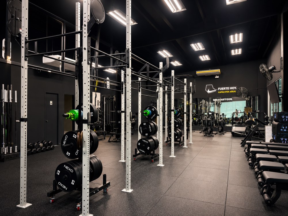 Vista general del gimnasio NEXO en San Francisco, Panamá